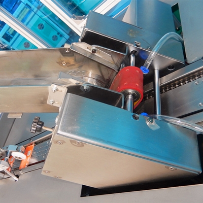 Card distributing unit